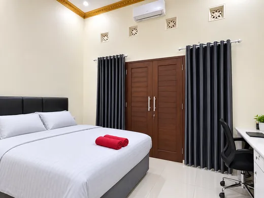 Kamar Tidur Sejuk Ber-AC Guest House Kami Kita Sleman