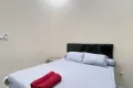 Kamar Tidur Bersih Kapasitas 2 Orang dengan Kasur Springbed Empuk