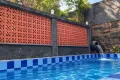 Fasilitas Kolam Renang Bersama Terbuka dan Asri di Guest House Kami Kita