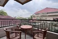 Area Duduk Santai di Balkon Teras Atas Guest House Kami Kita Jogja